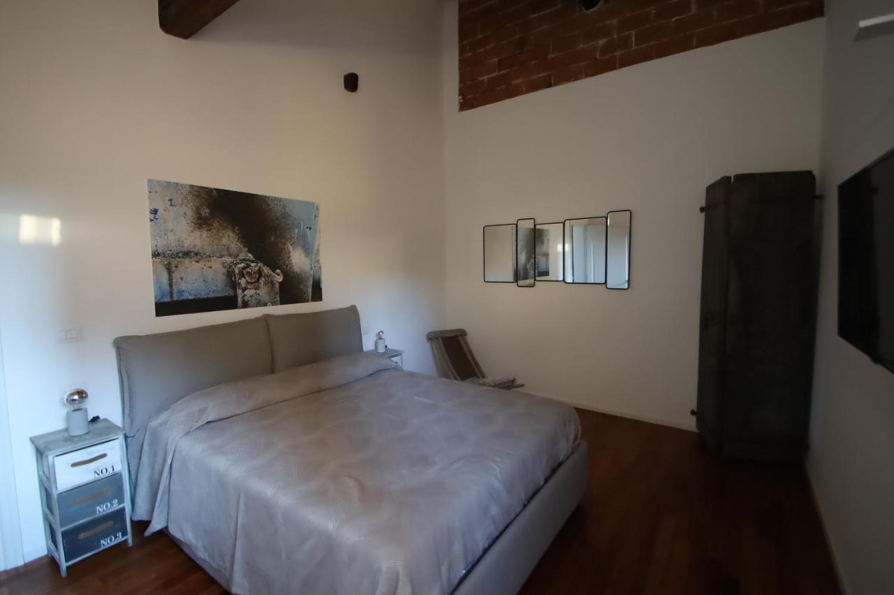 Charme Appartamento Immerso Tra Le Mura Bolognesi Bolonha Exterior foto